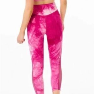 Zyia pink Tie-dye Light n Tight leggings, with mesh